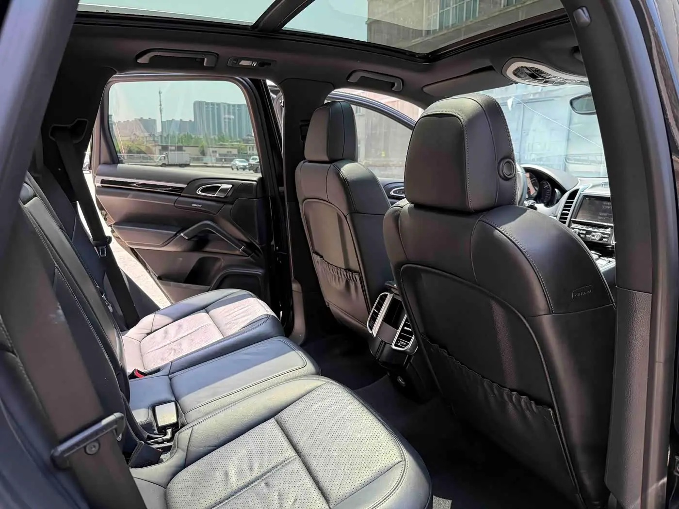 Porsche Cayenne 2014 — Photo 20/20