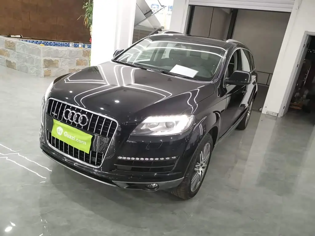 Audi Q7 2015 — Photo 1/20