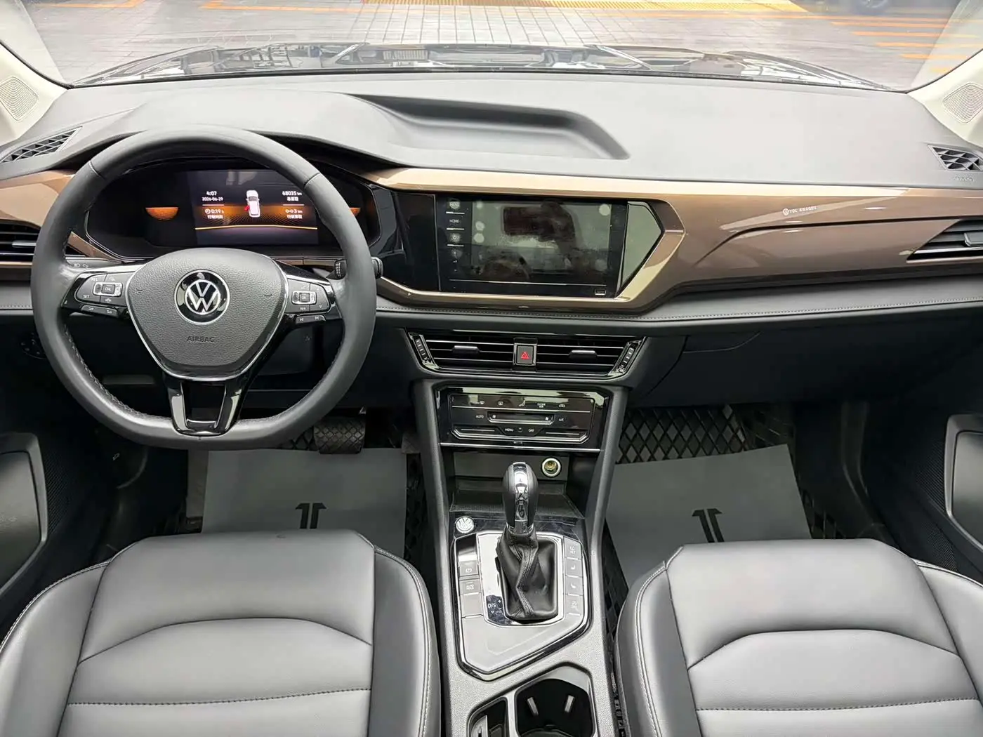 Volkswagen Tharu 2023 — Photo 9/20