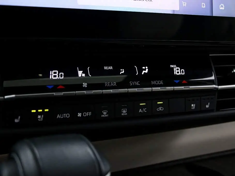 Toyota Sienna 2023 — Photo 10/20