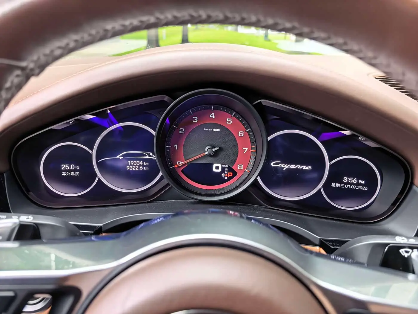 Porsche Cayenne 2023 — Photo 10/20