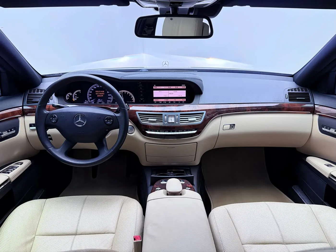 Mercedes-Benz S-Class 2008 — Photo 11/18
