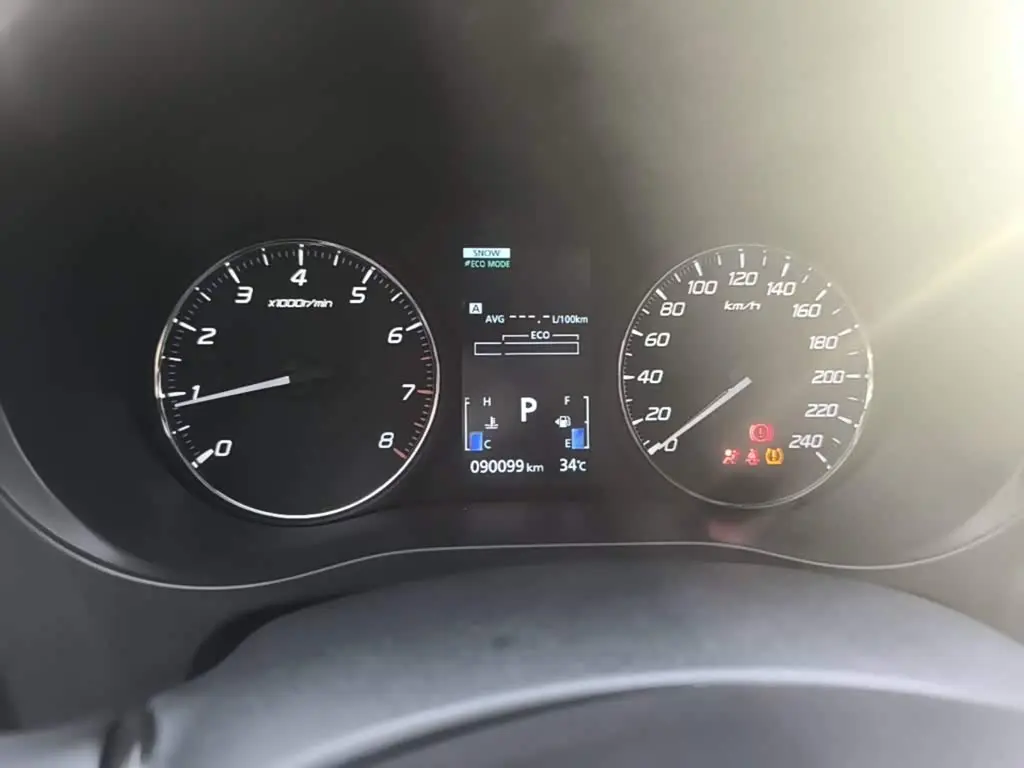 Mitsubishi Outlander 2019 — Şəkil 12/20