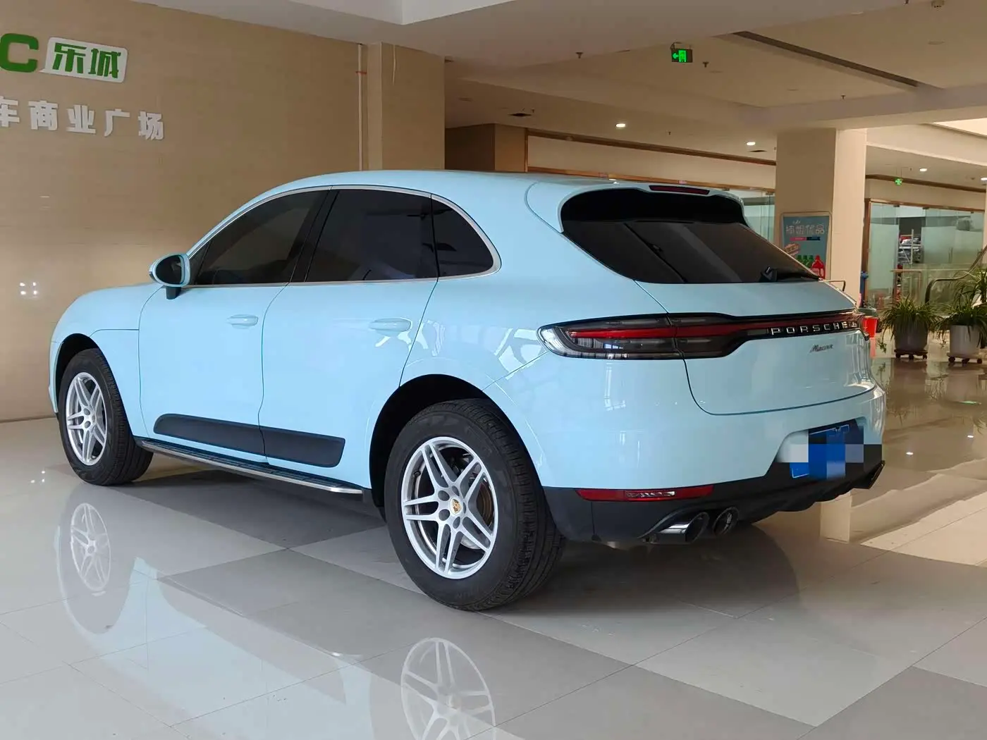 Porsche Macan 2020 — Фото 4/20