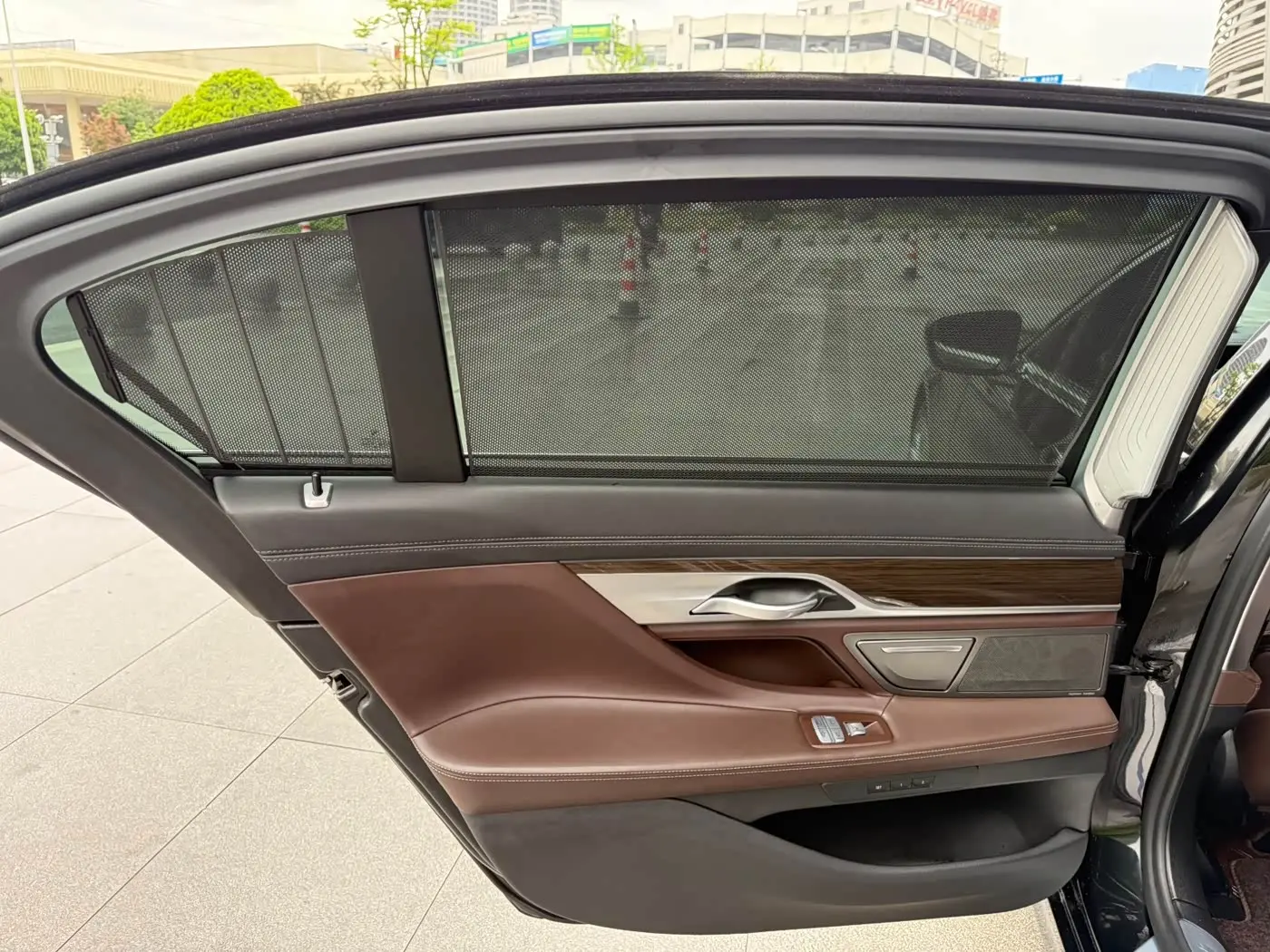 BMW 7 Series 2021 — Photo 11/20