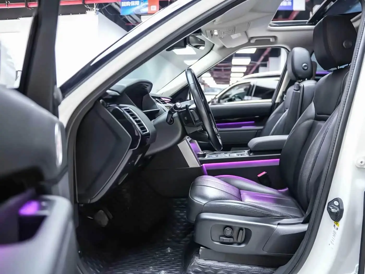 Land Rover Discovery 2020 — Şəkil 4/12