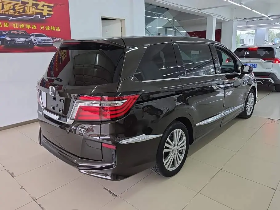 Honda Elysion 2019 — Şəkil 3/16