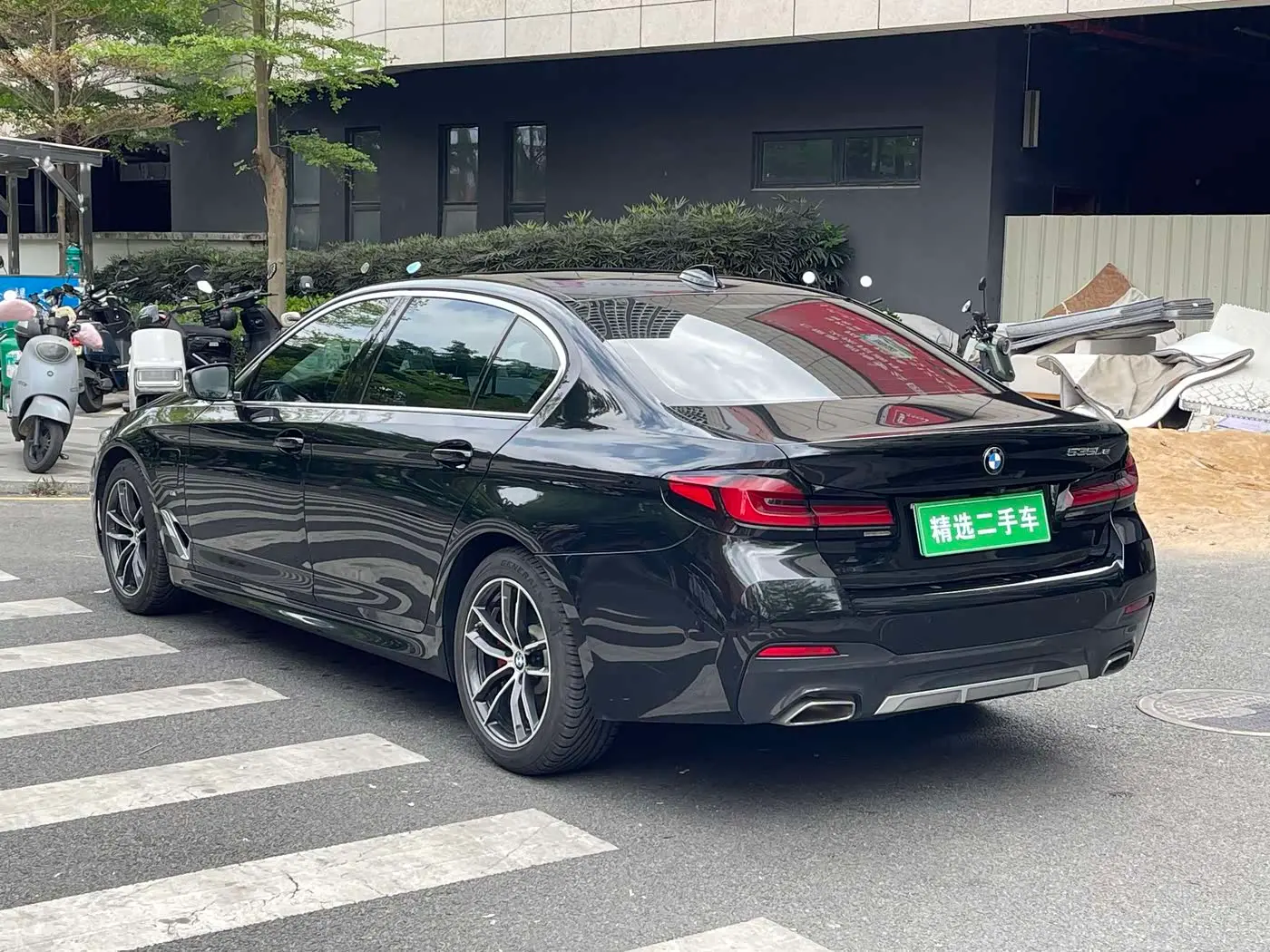 BMW 5 Series New Energy 2021 — Photo 5/17