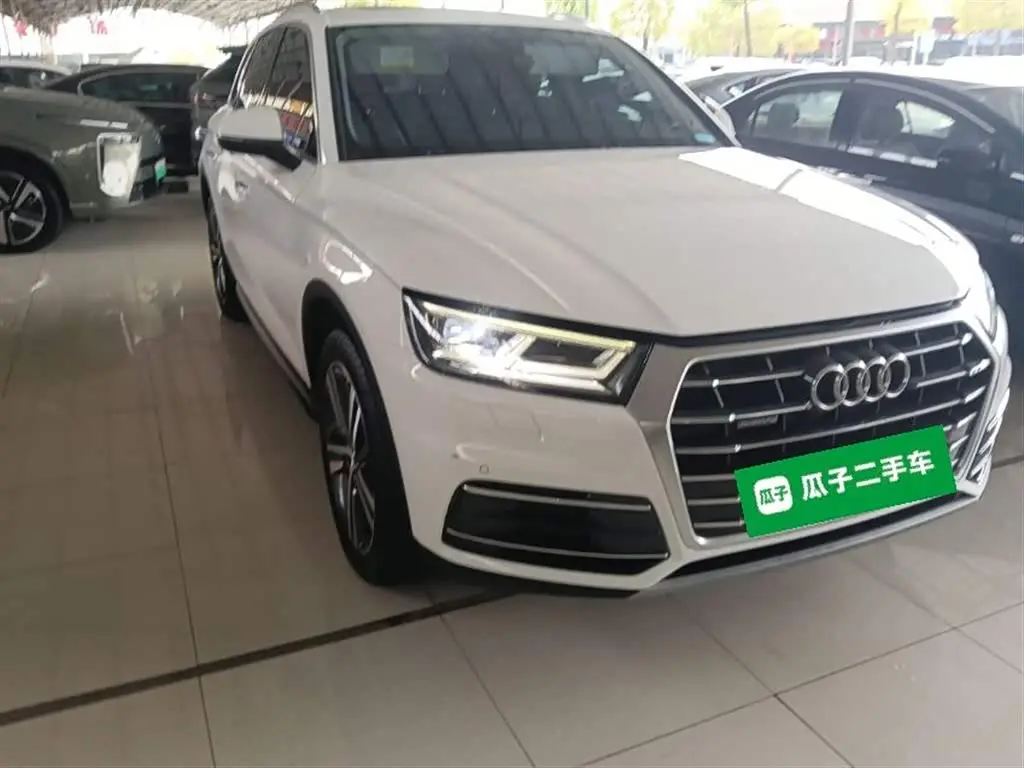 Audi Q5L 2019 — Фото 4/20