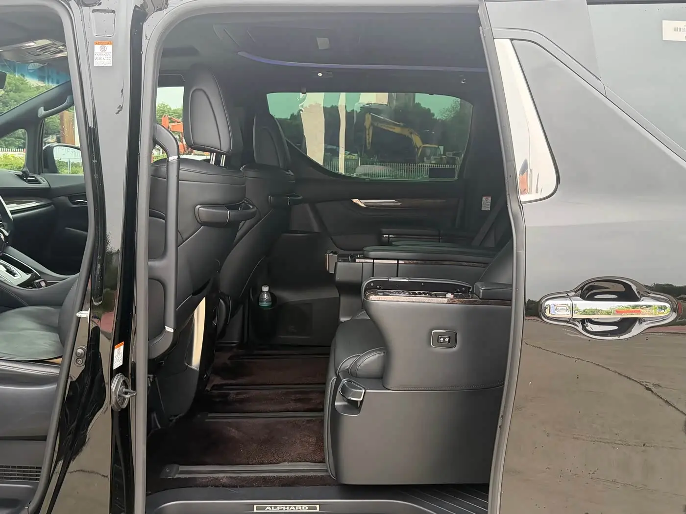Toyota Alphard 2020 — Фото 12/19