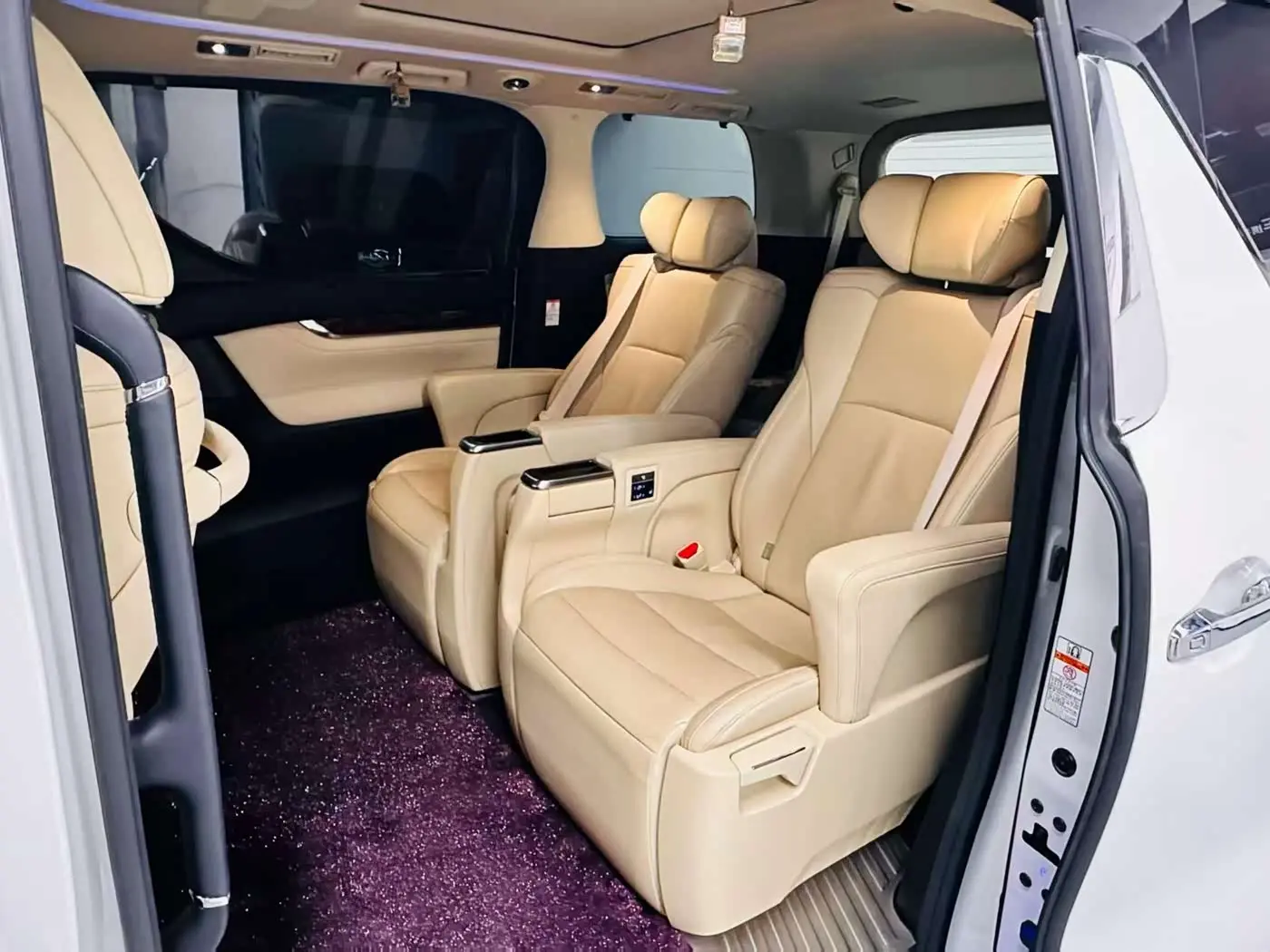 Toyota Alphard 2018 — Şəkil 6/20