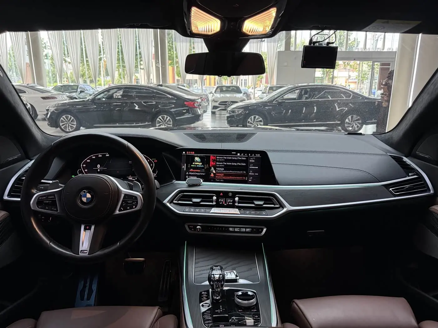 BMW X7 2019 — Şəkil 17/20