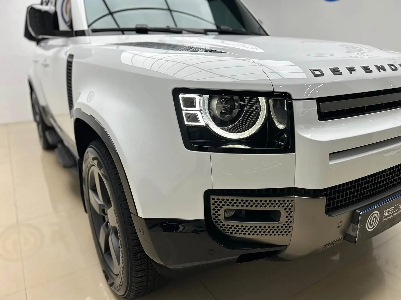 Land Rover Defender 2024 — Photo 4/20
