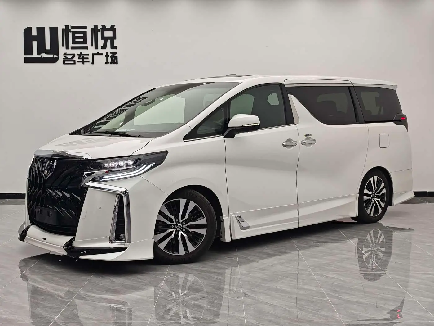 Toyota Alphard, 2018