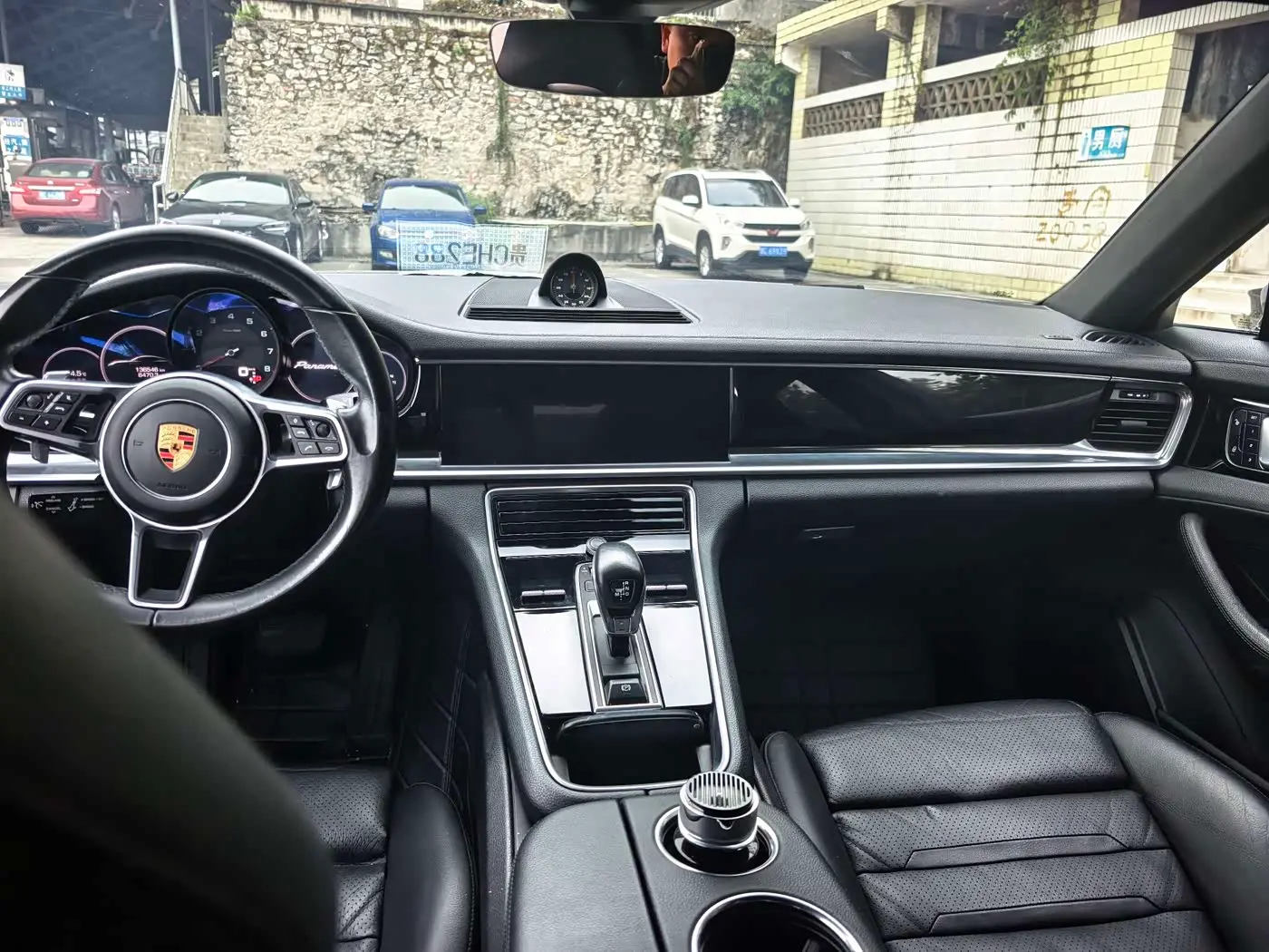 Porsche Panamera 2018 — Şəkil 8/10