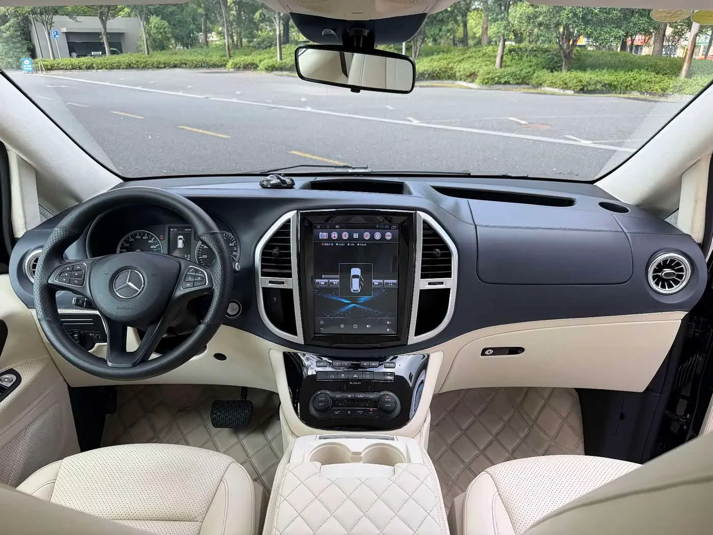 Mercedes-Benz Vito 2020 — Photo 9/17