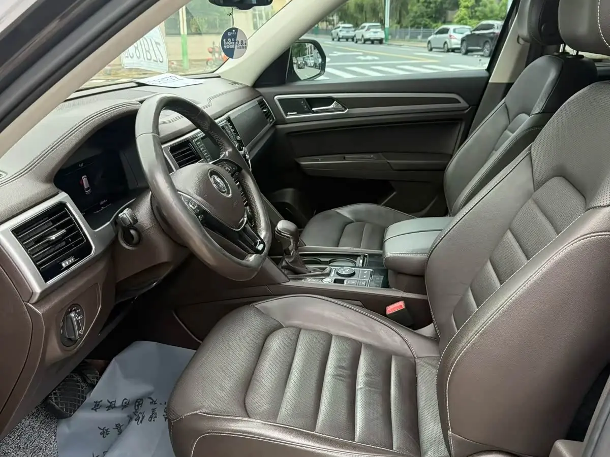 Volkswagen Teramont 2018 — Şəkil 7/9
