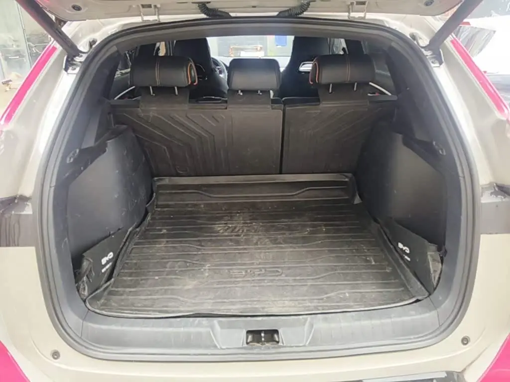 BYD Song PLUS PHEV 2023 — Photo 19/20