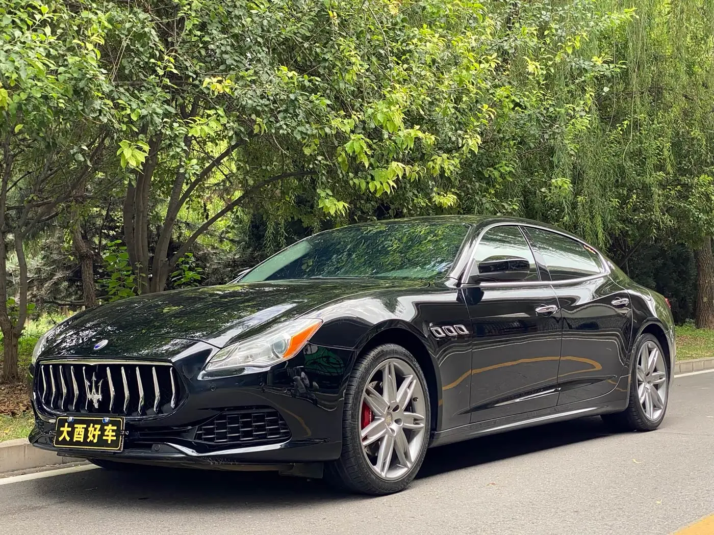 Maserati Quattroporte 2018 — Фото 1/20
