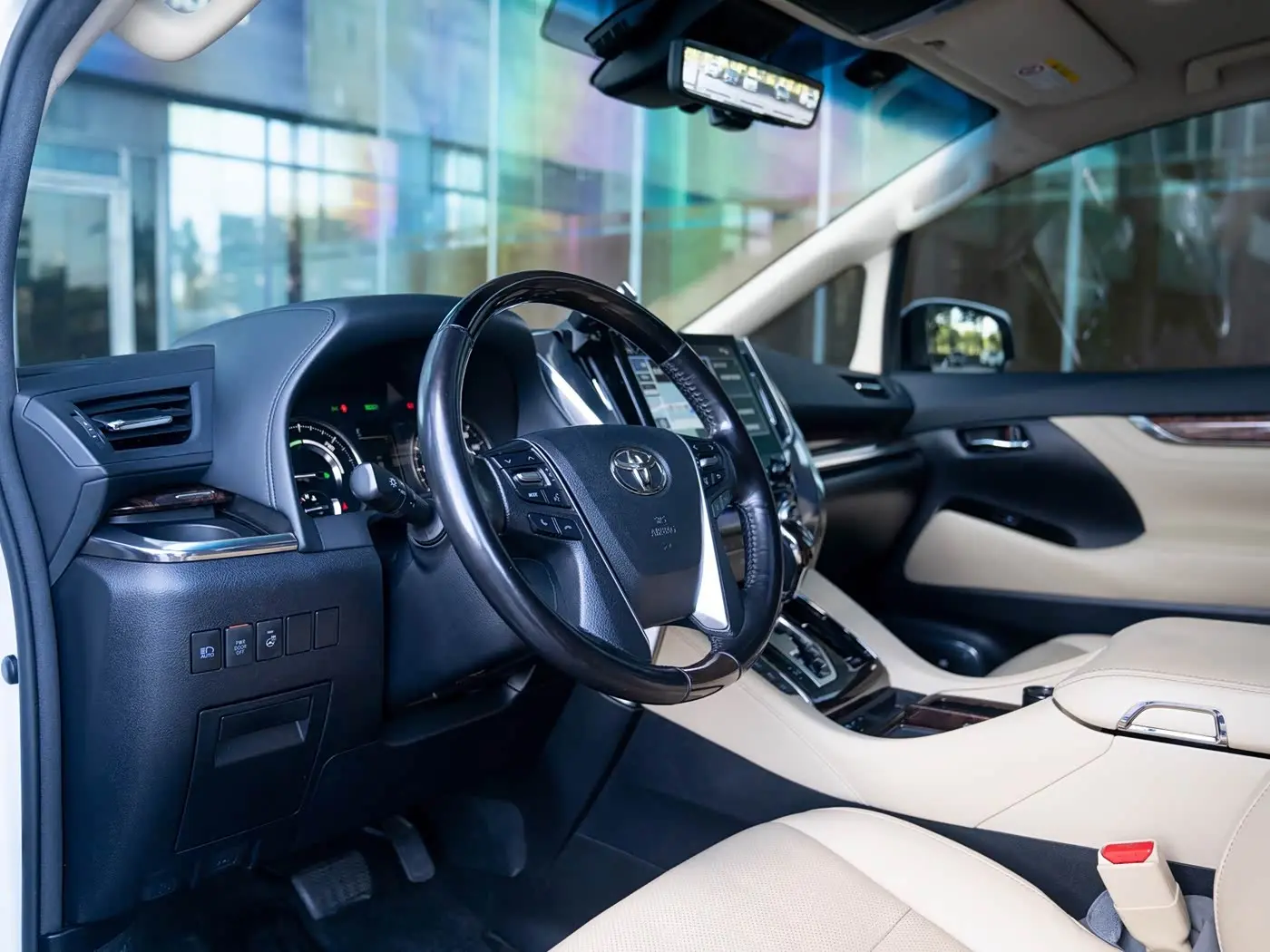 Toyota Alphard 2021 — Photo 11/18