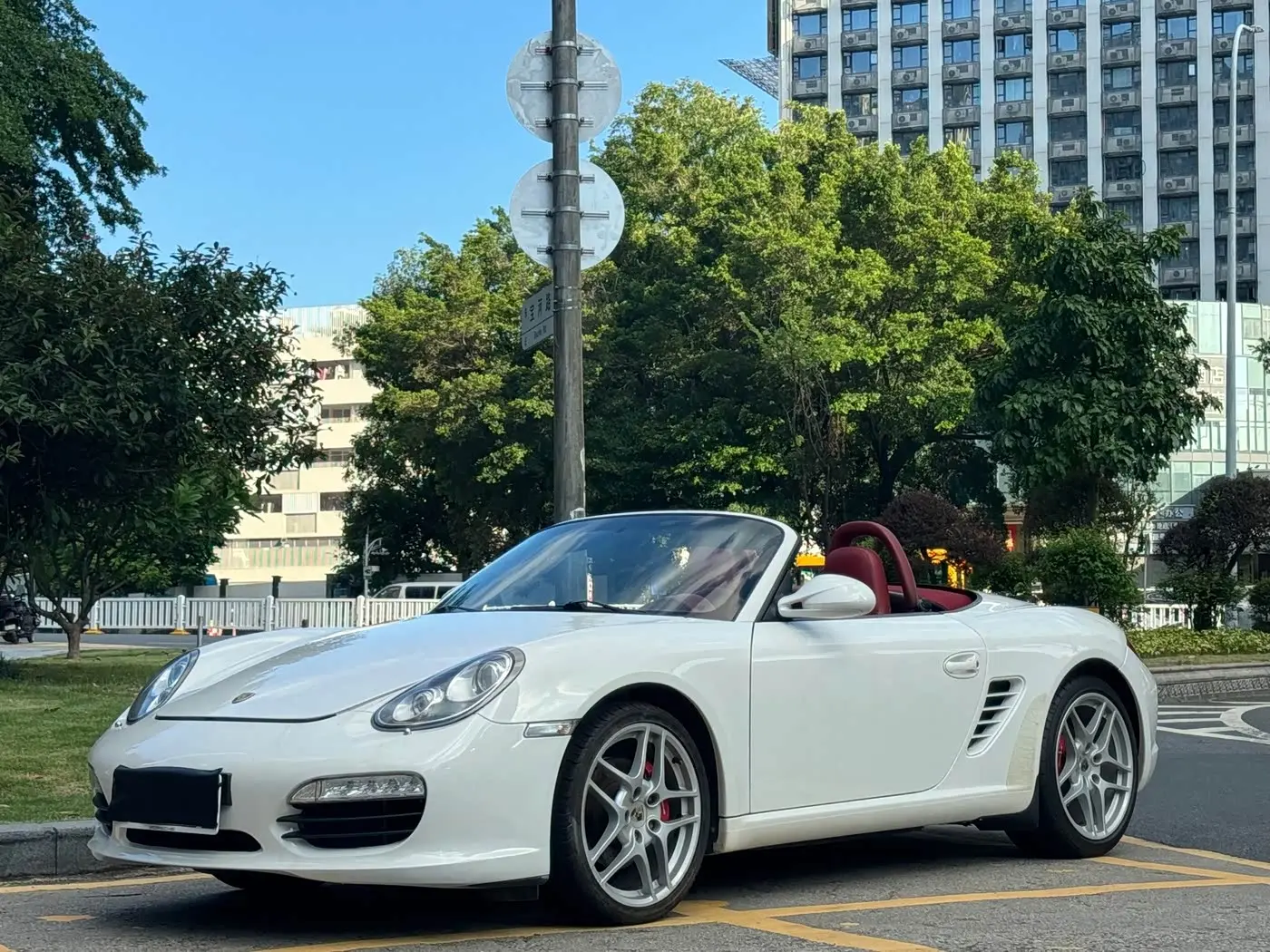 Porsche Boxster 2012 — Photo 1/20