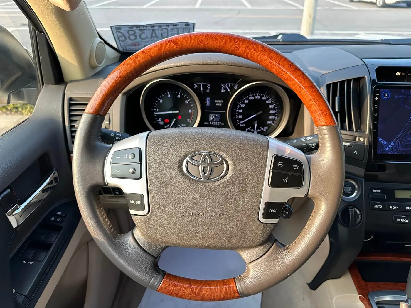 Toyota Land Cruiser 2016 — Фото 11/20
