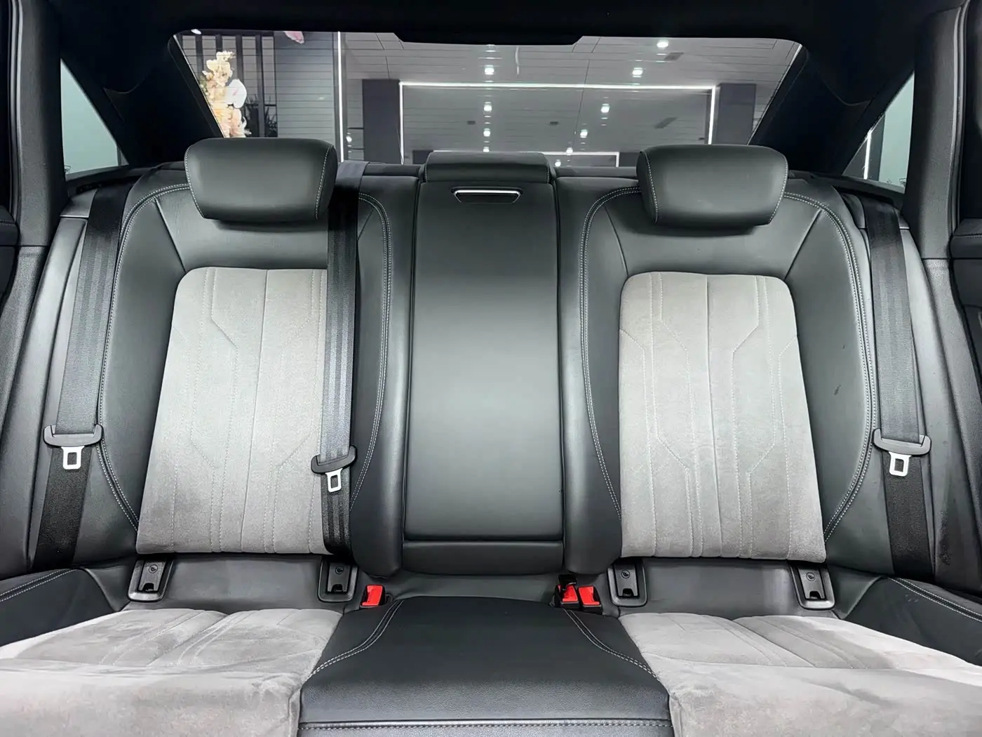 Audi A6L 2023 — ფოტო 9/13