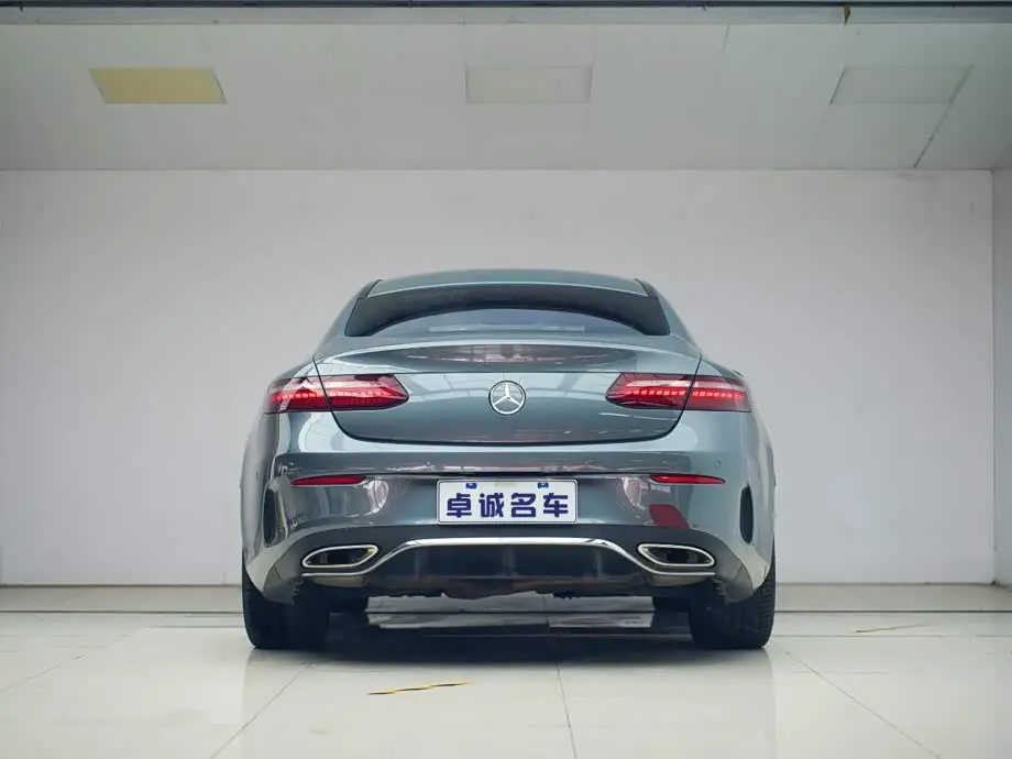 Mercedes-Benz E-Class 2023 — Photo 13/14