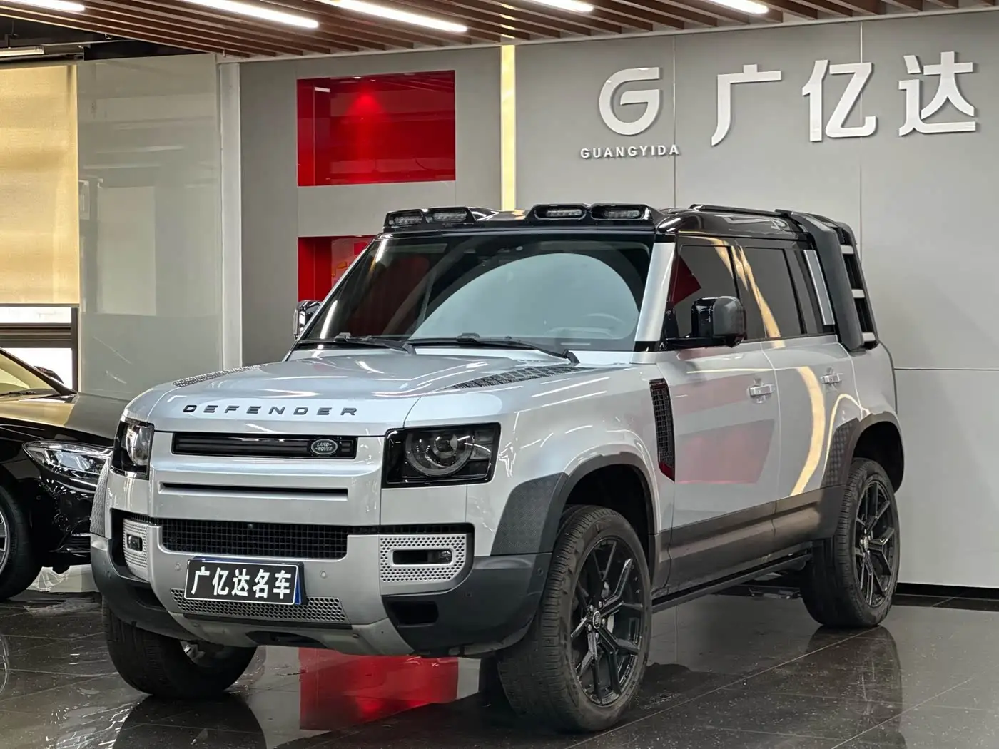 Land Rover Defender, 2022