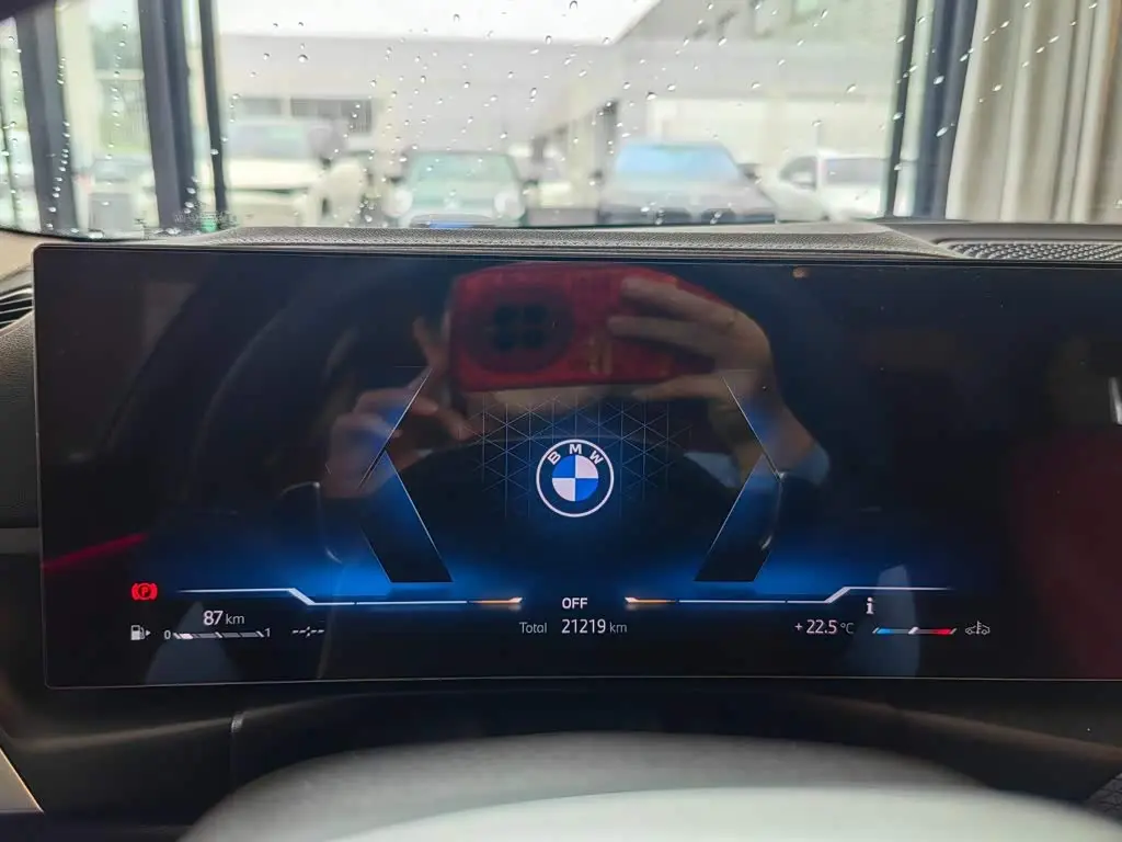 BMW 3 Series 2025 — Şəkil 11/18