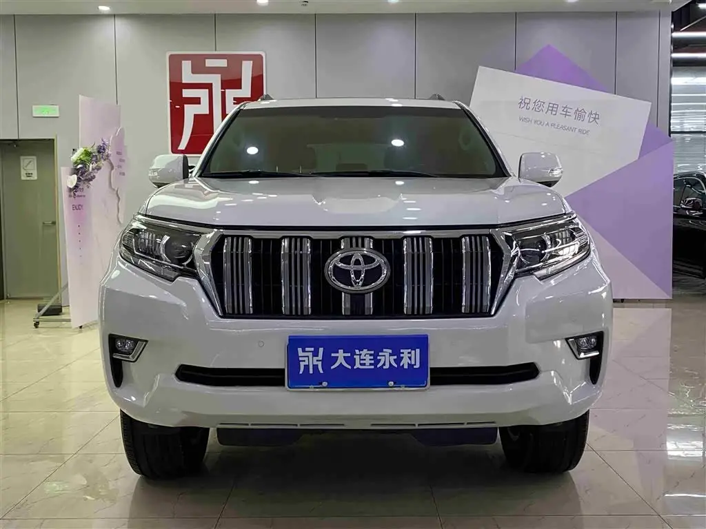 Toyota Prado 2018 — ფოტო 2/18