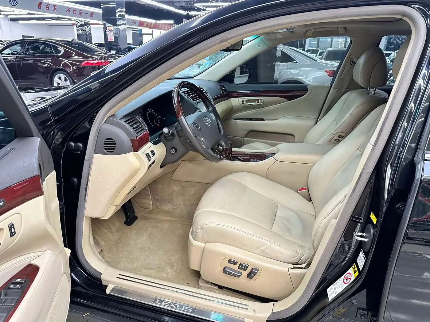 Lexus LS 2007 — Photo 13/20