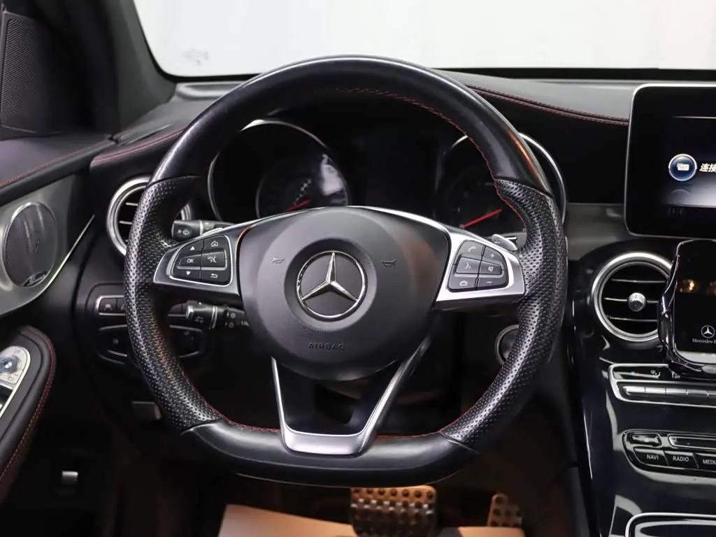 Mercedes-Benz GLC AMG 2018 — Şəkil 13/20