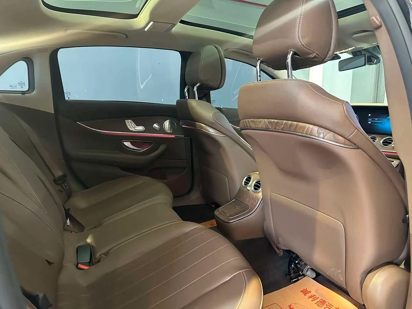Mercedes-Benz E-Class 2022 — Şəkil 16/20