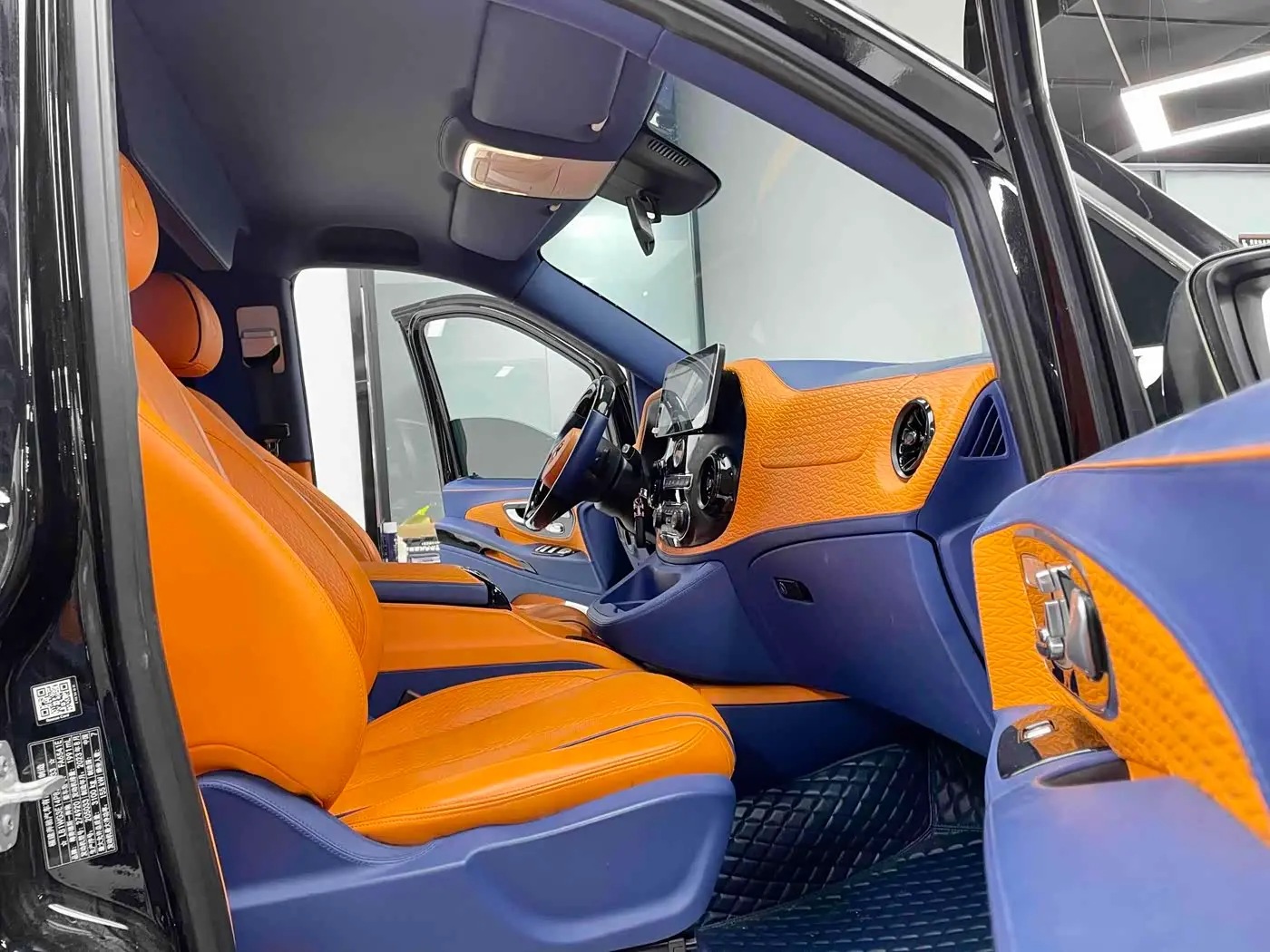 Mercedes-Benz Vito 2023 — Photo 5/20