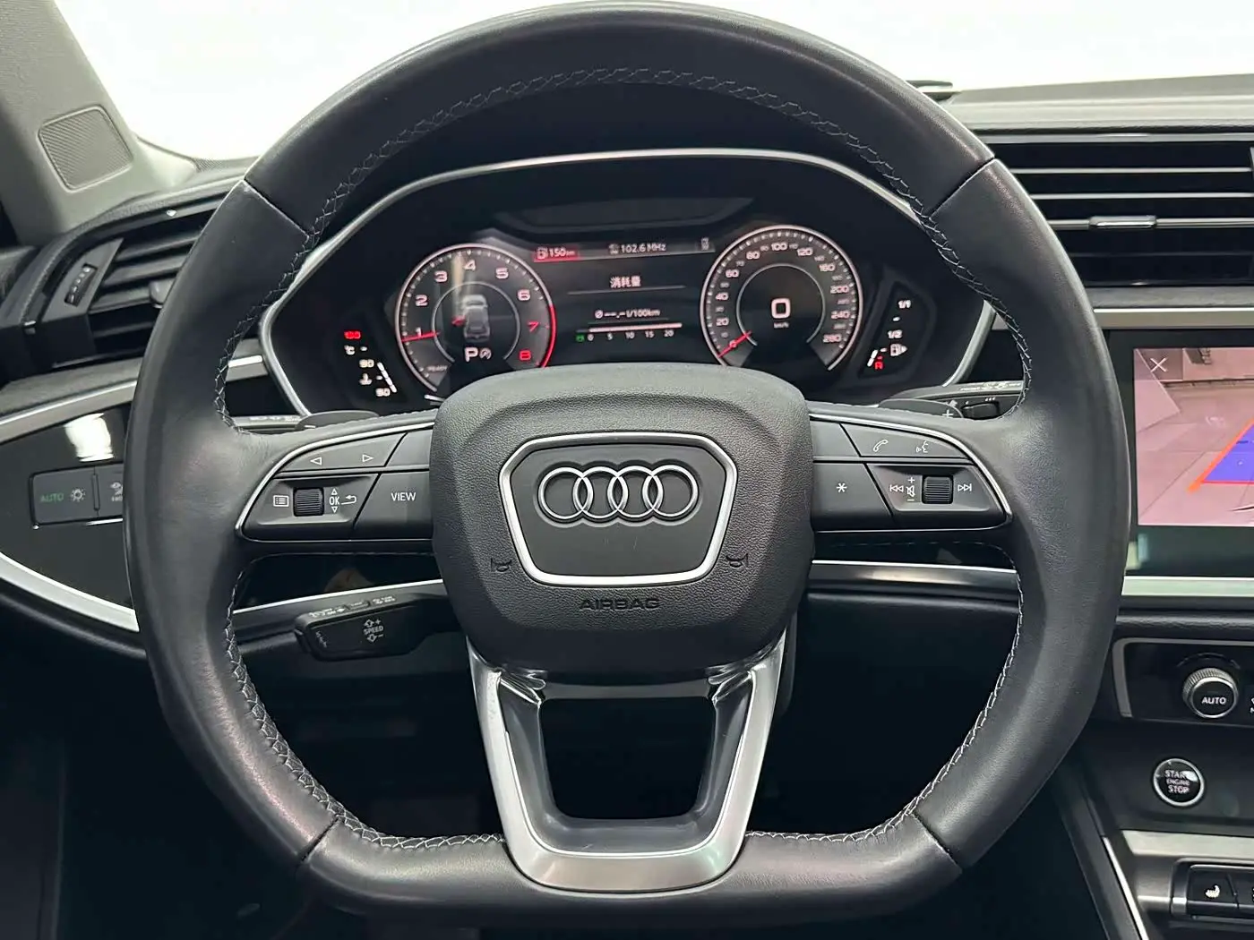 Audi Q3 2022 — Photo 12/18