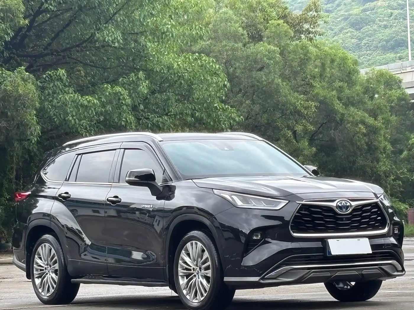 Toyota Highlander 2021 — Photo 3/20