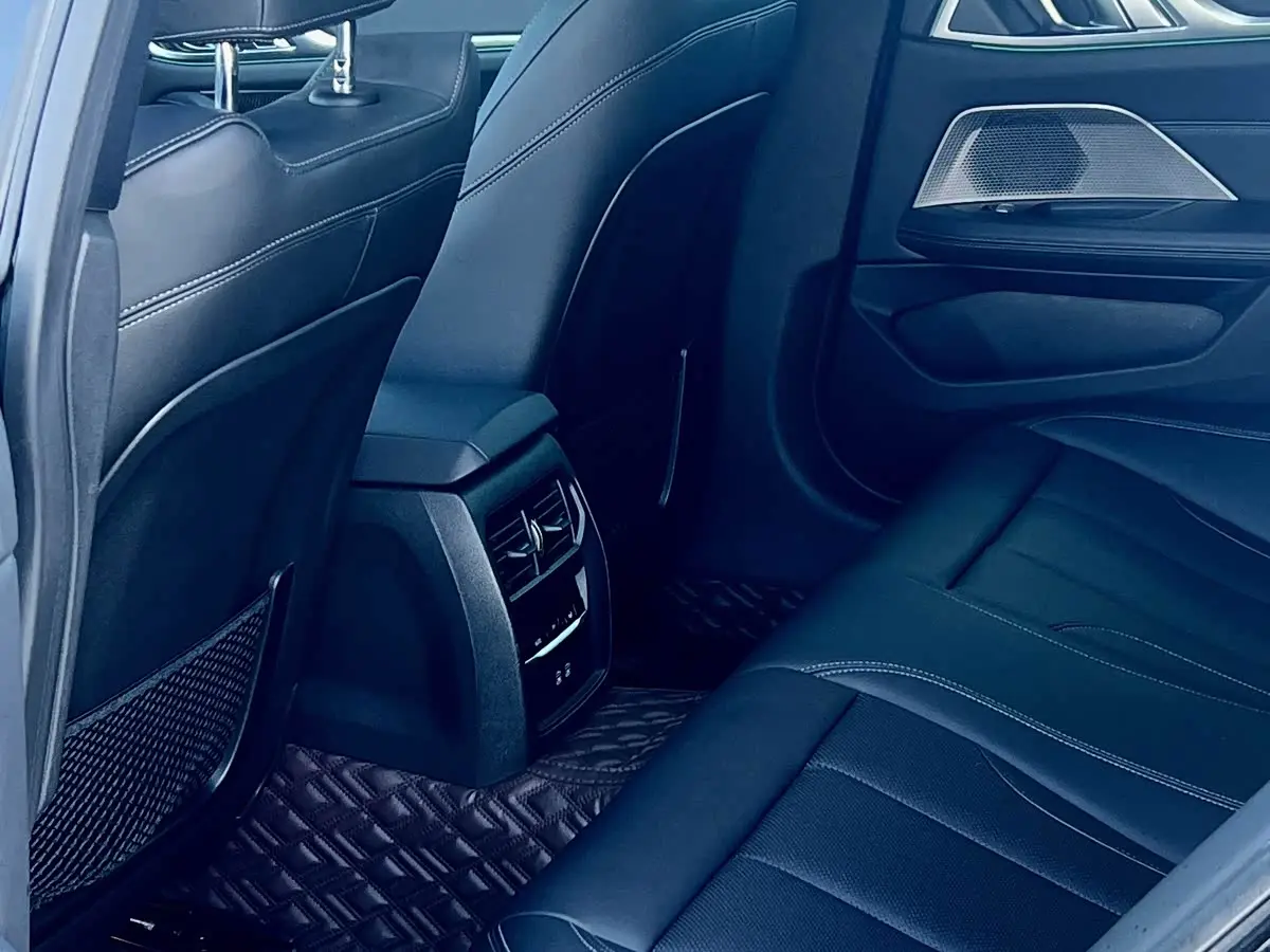 BMW 4 Series 2022 — Photo 7/15