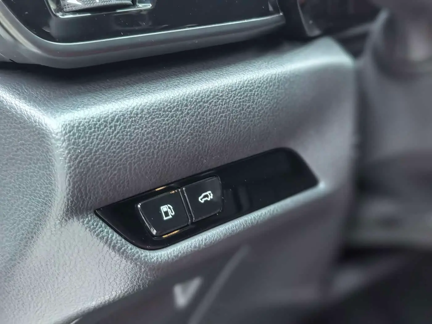 Lexus NX 2022 — Photo 18/20