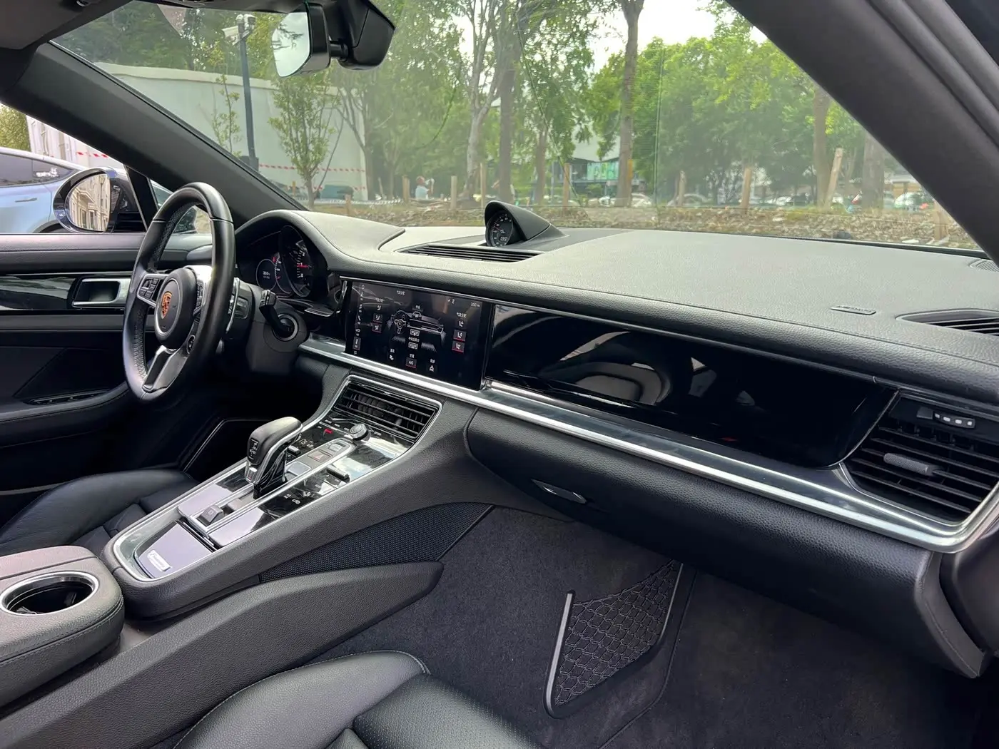 Porsche Panamera 2018 — Photo 11/20
