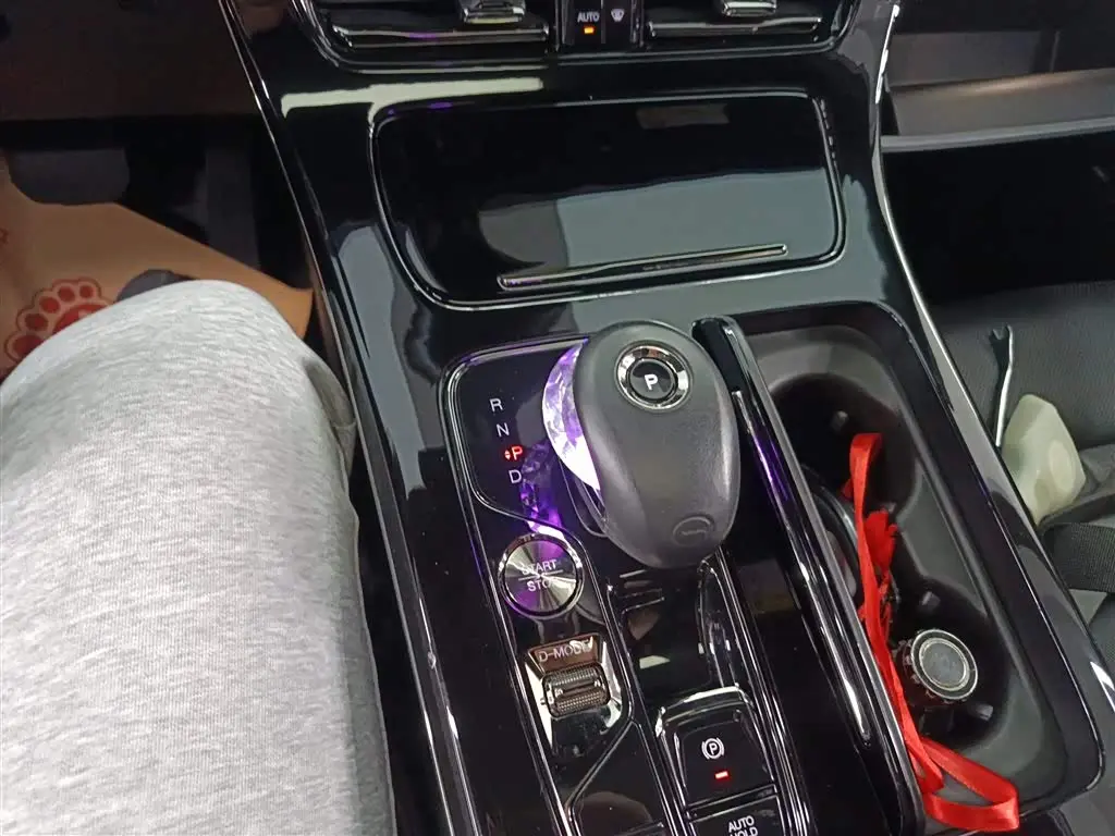 GAC Trumpchi Trumpchi M8 2023 — Şəkil 14/20