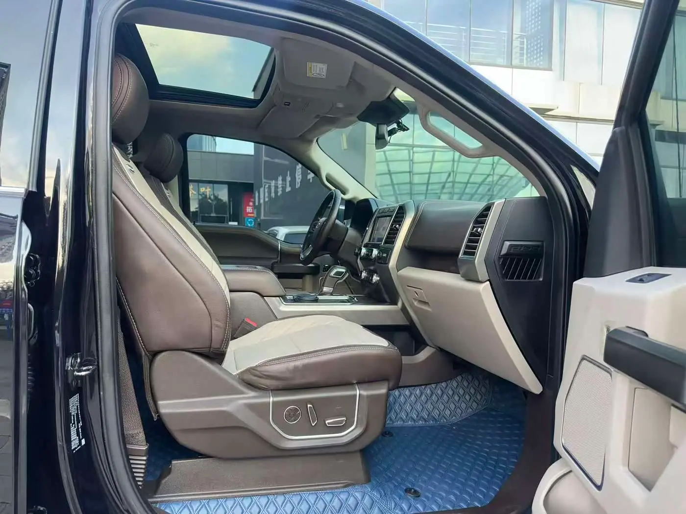 Ford F-150 Raptor 2021 — Photo 10/20