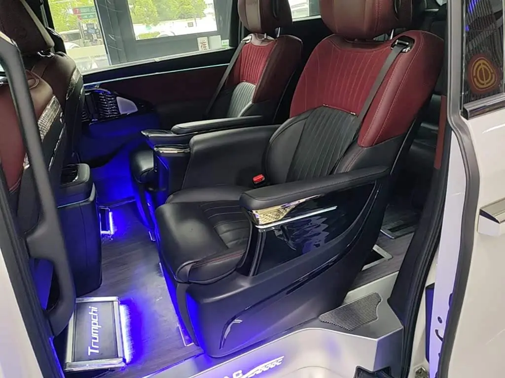GAC Trumpchi Trumpchi M8 2023 — Şəkil 17/20