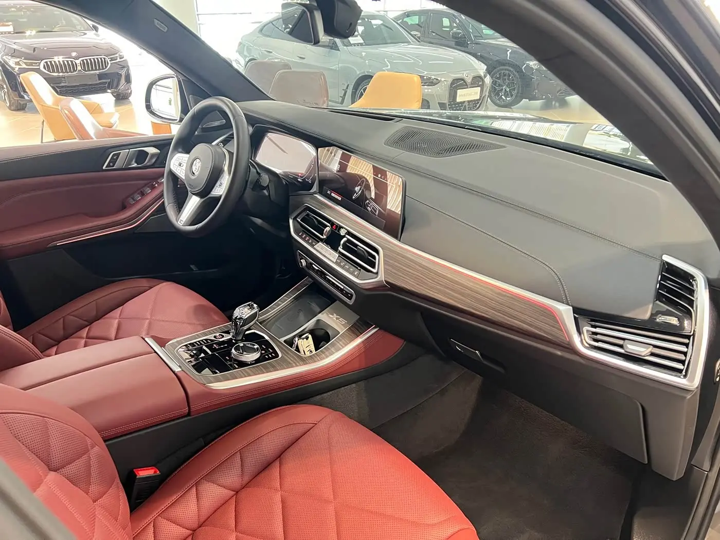BMW X5 2023 — Photo 16/20