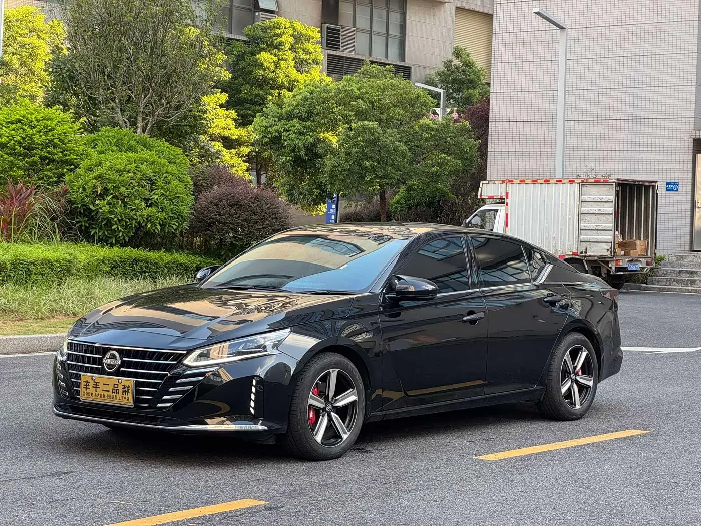 Nissan Teana 2023 — Photo 3/9