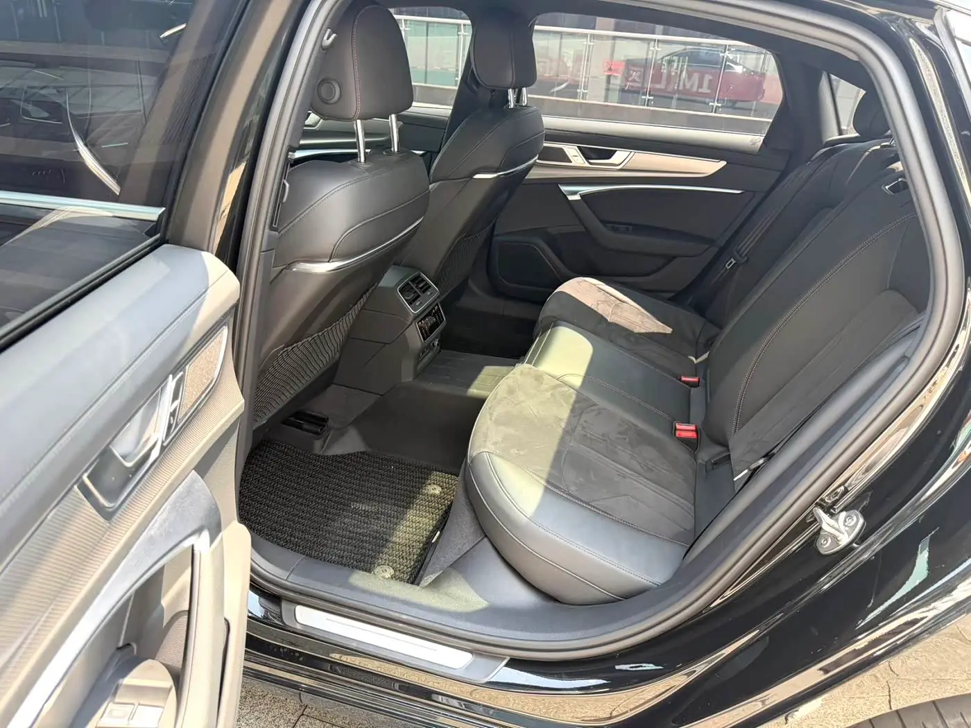 Audi A6L 2024 — Şəkil 5/9