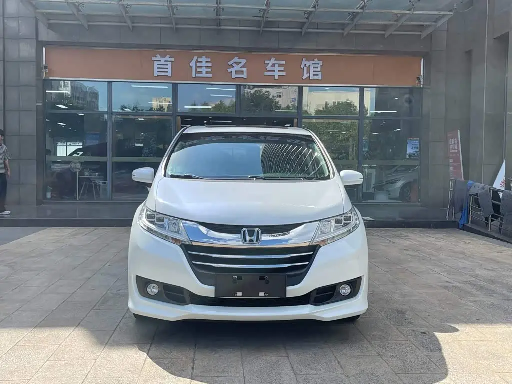 Honda Odyssey 2018 — Şəkil 3/20
