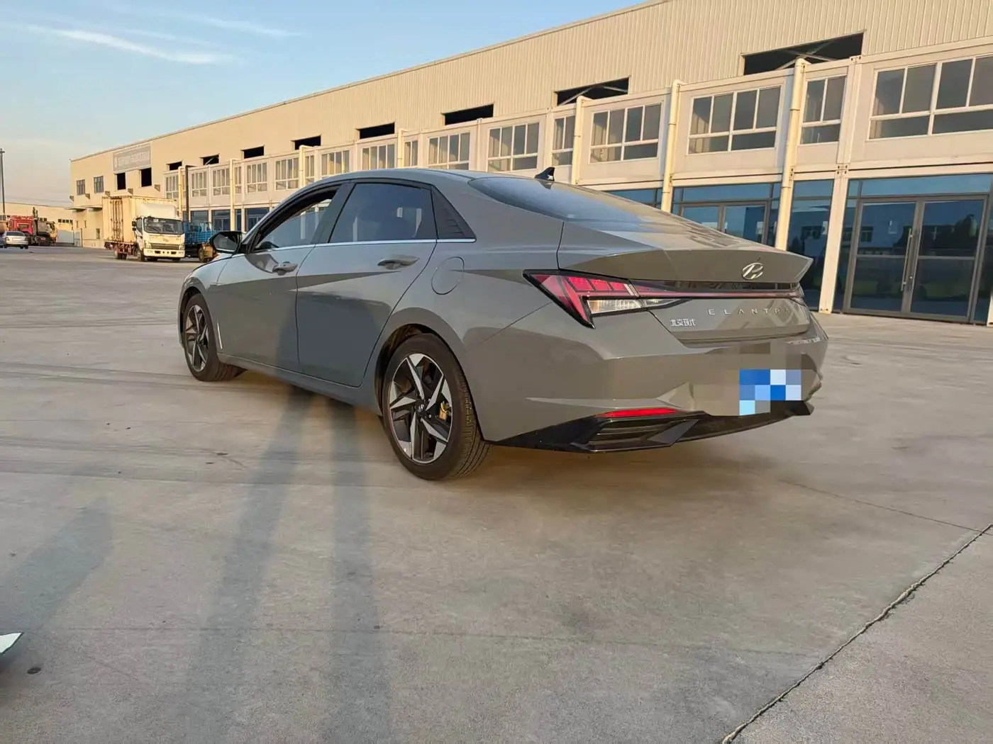 Hyundai Elantra 2022 — Şəkil 6/8