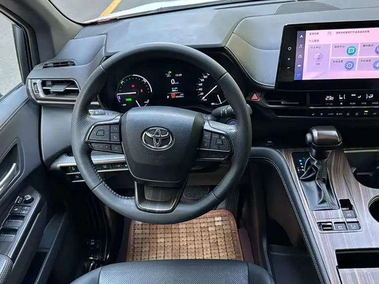 Toyota Sienna 2024 — Photo 11/19