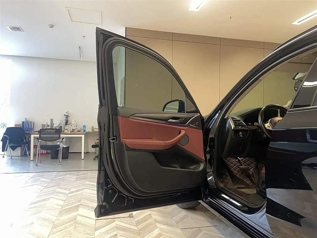 BMW X3 2023 — Photo 15/20